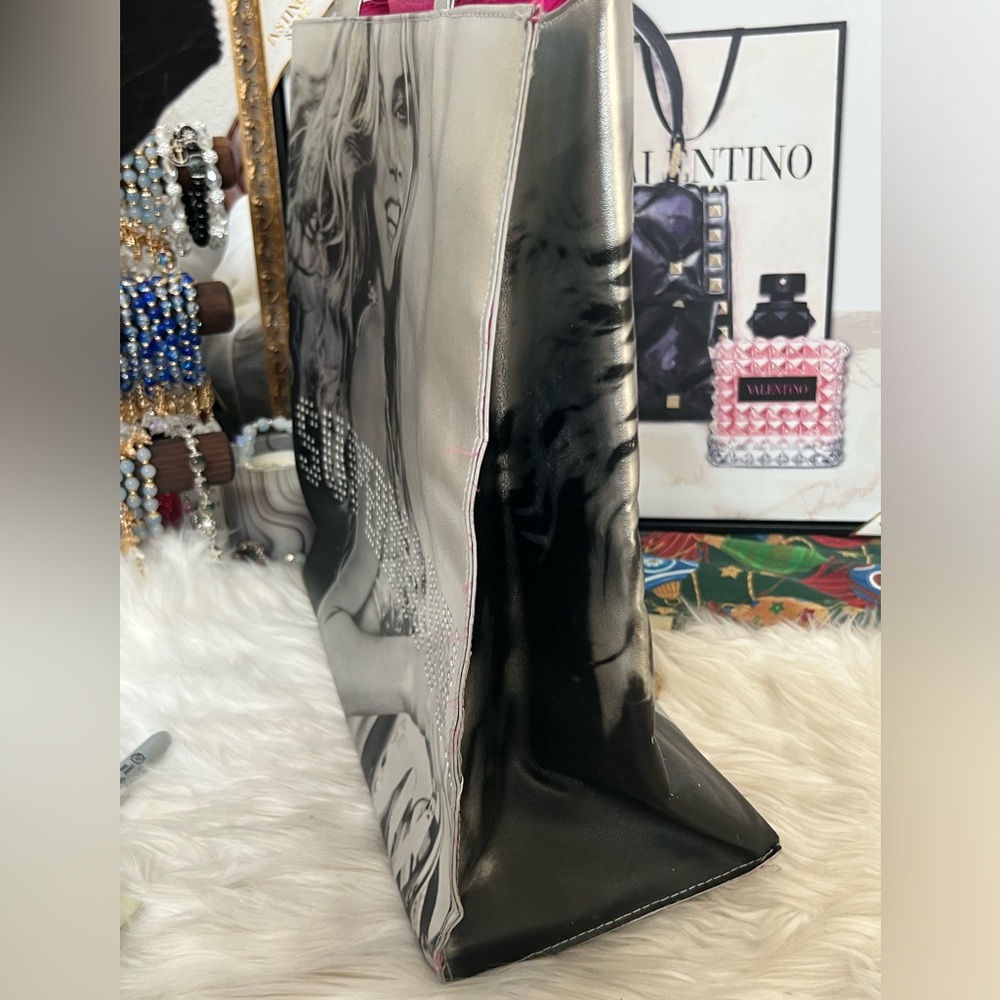 Victoria Secret Stylish Black and Silver Tote Bag - Picture 6 of 8